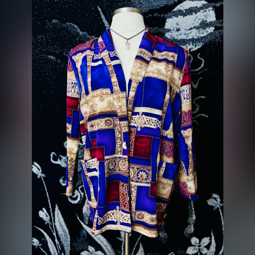 LAST CHANCE 🌈 VTG 1990s Geometric + Lotus Pattern Jacket